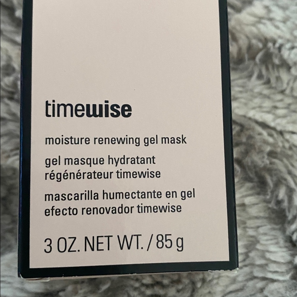 Mary Kay Timewise Gel Mask - Picture 2 of 4
